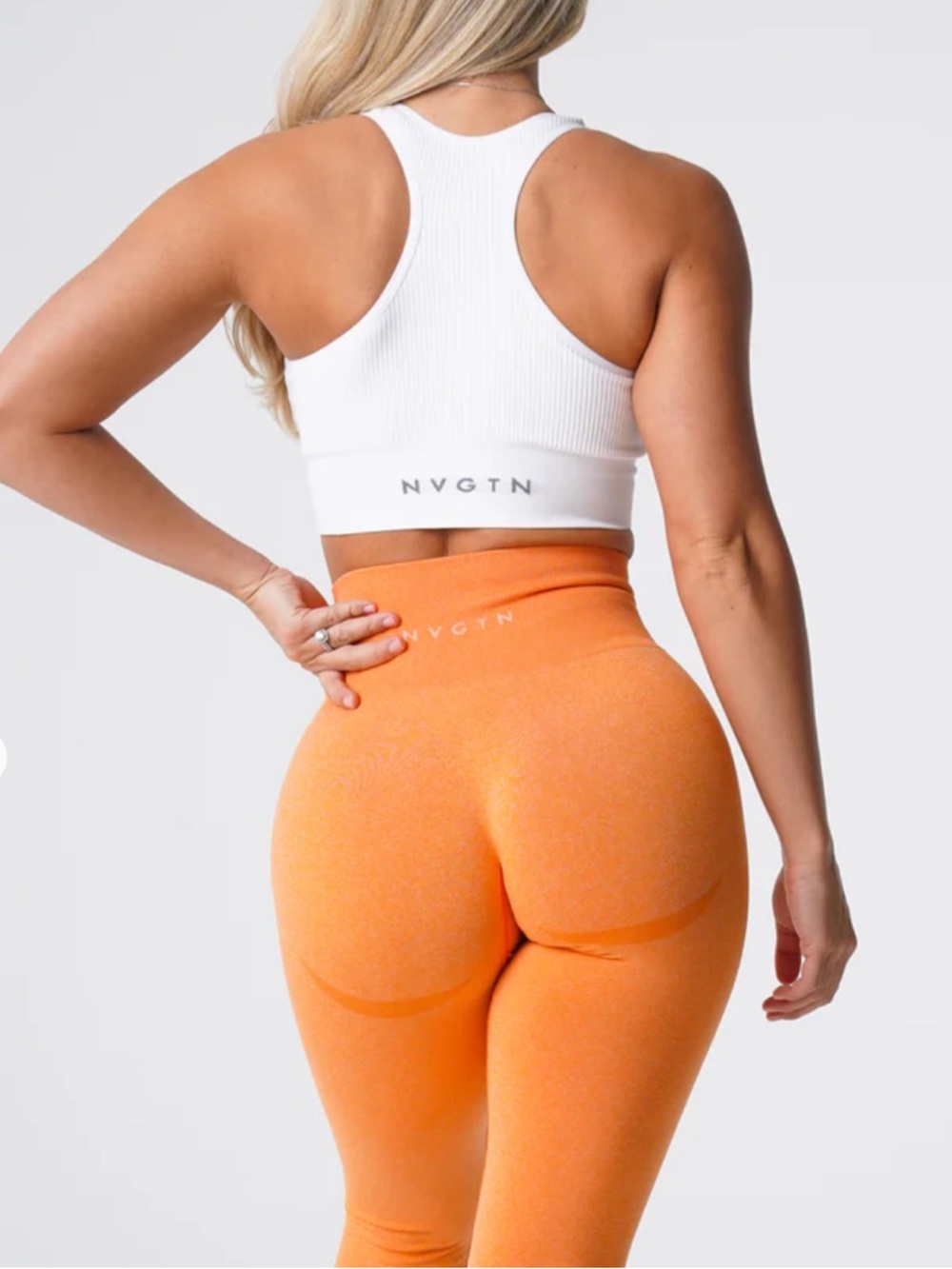 NVGTN Size M Orange High-Waist Leggings
